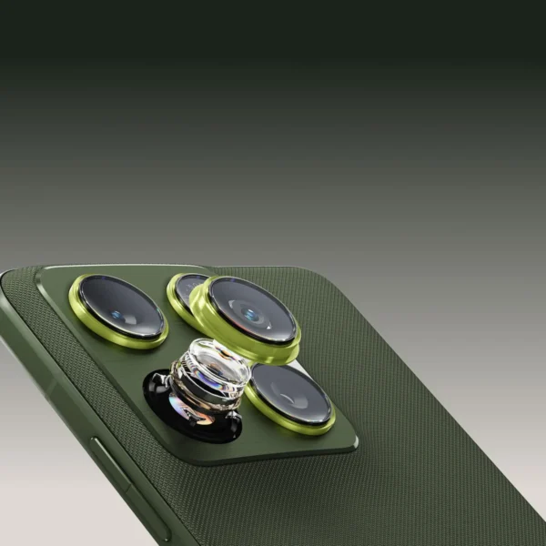 Motorola Edge 70 camera close-up