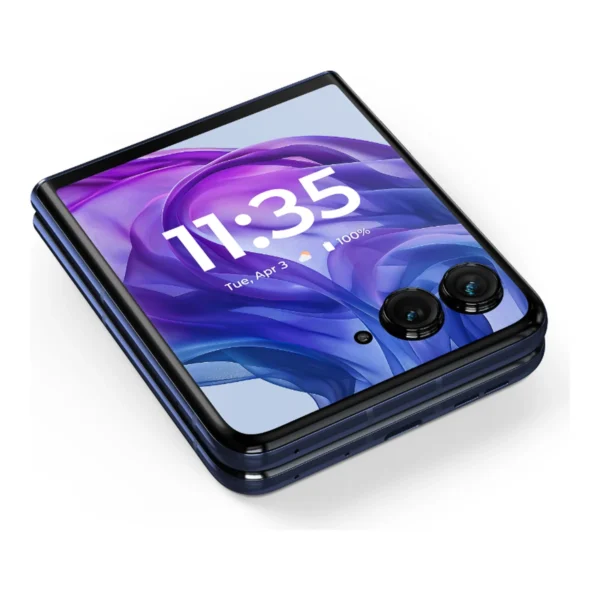 Motorola Razr+ 2024 folded