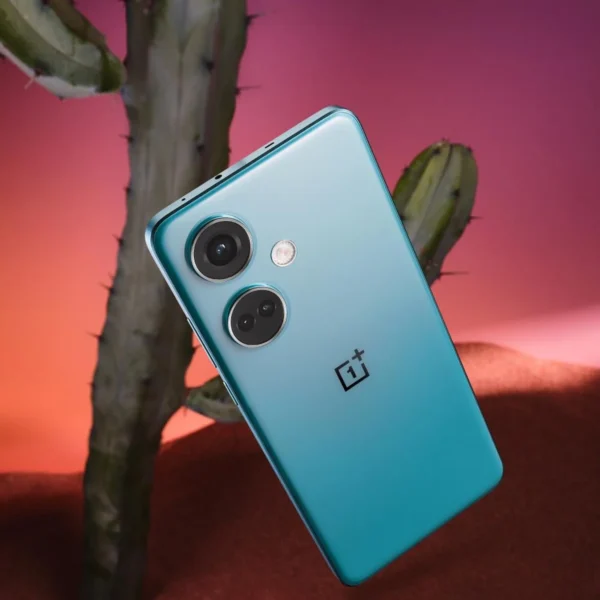 OnePlus Nord CE3 5G in use