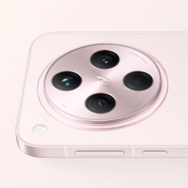 OPPO Find X8 camera close-up