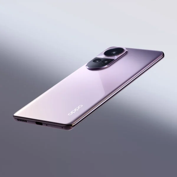 OPPO Reno10 Pro 5G in use