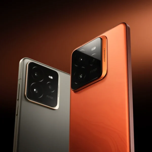 realme GT 7 Pro in use