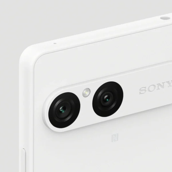 Sony Xperia 10 VII camera close-up