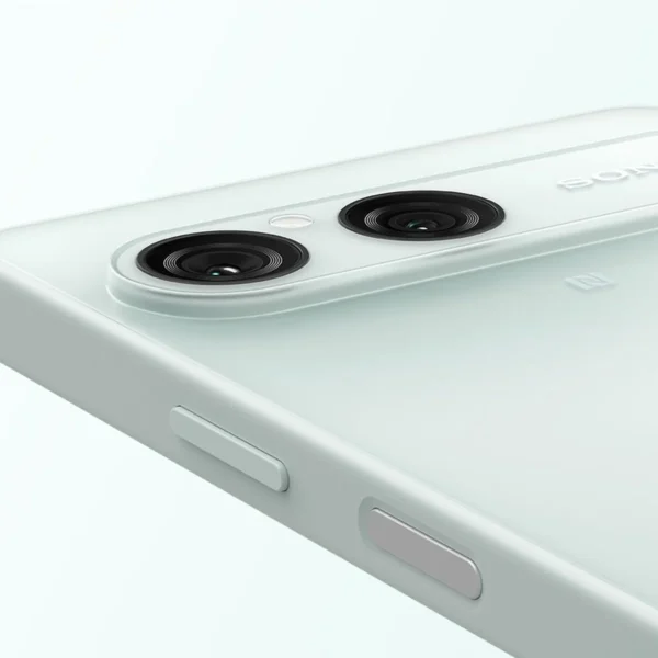 Sony Xperia 10 VIII camera close-up