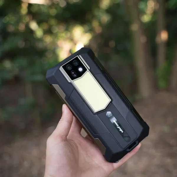 Ulefone Armor 24 Pro in use